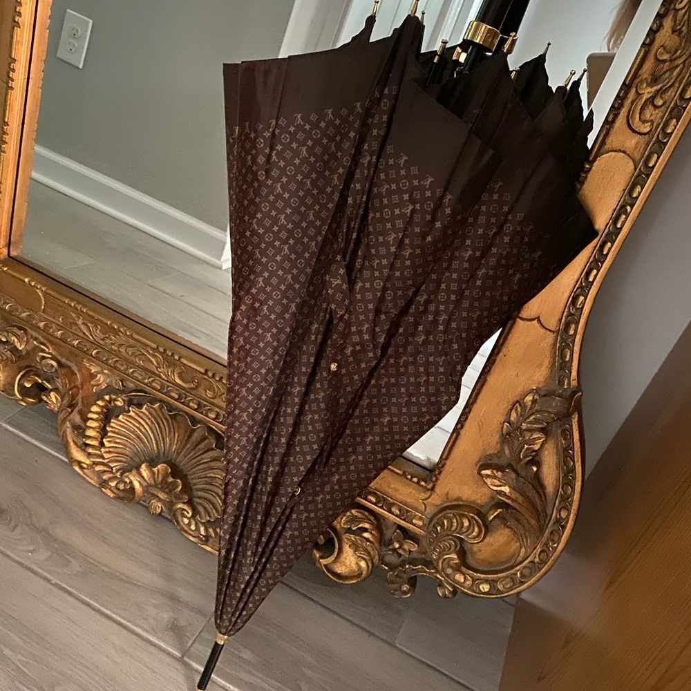 LV Louis Vuitton umbrella - monogram